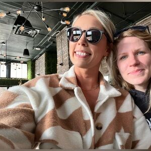 Houndstooth fuzzy jacket